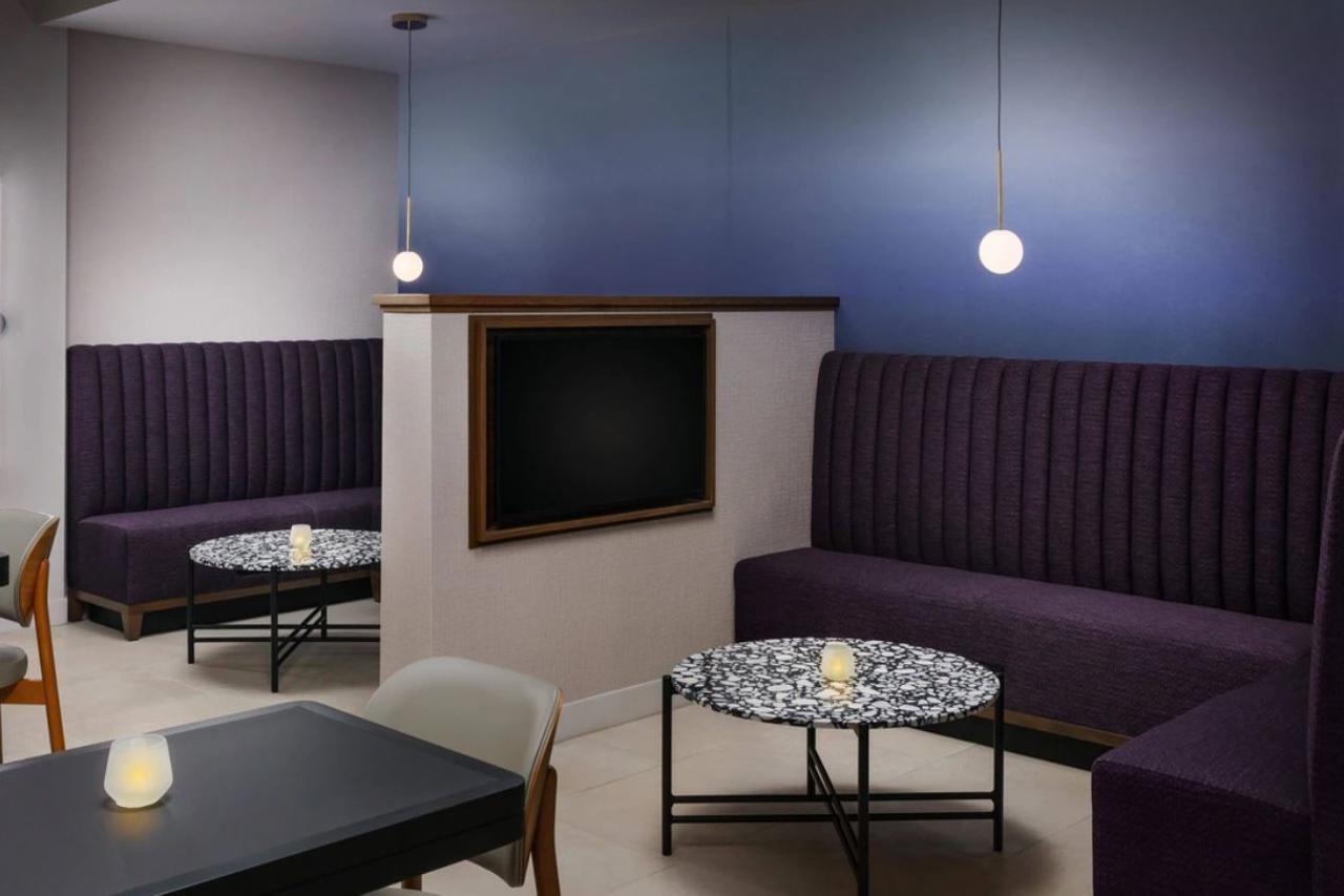 Courtyard By Marriott Orlando Lake Buena Vista At Vista Centre Экстерьер фото