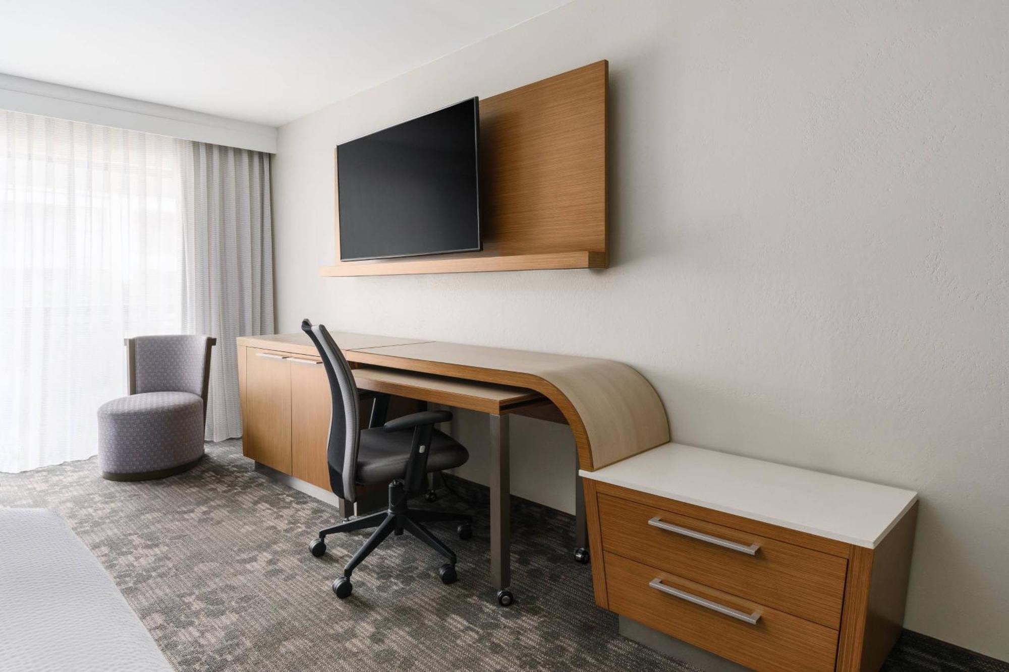Courtyard By Marriott Orlando Lake Buena Vista At Vista Centre Экстерьер фото