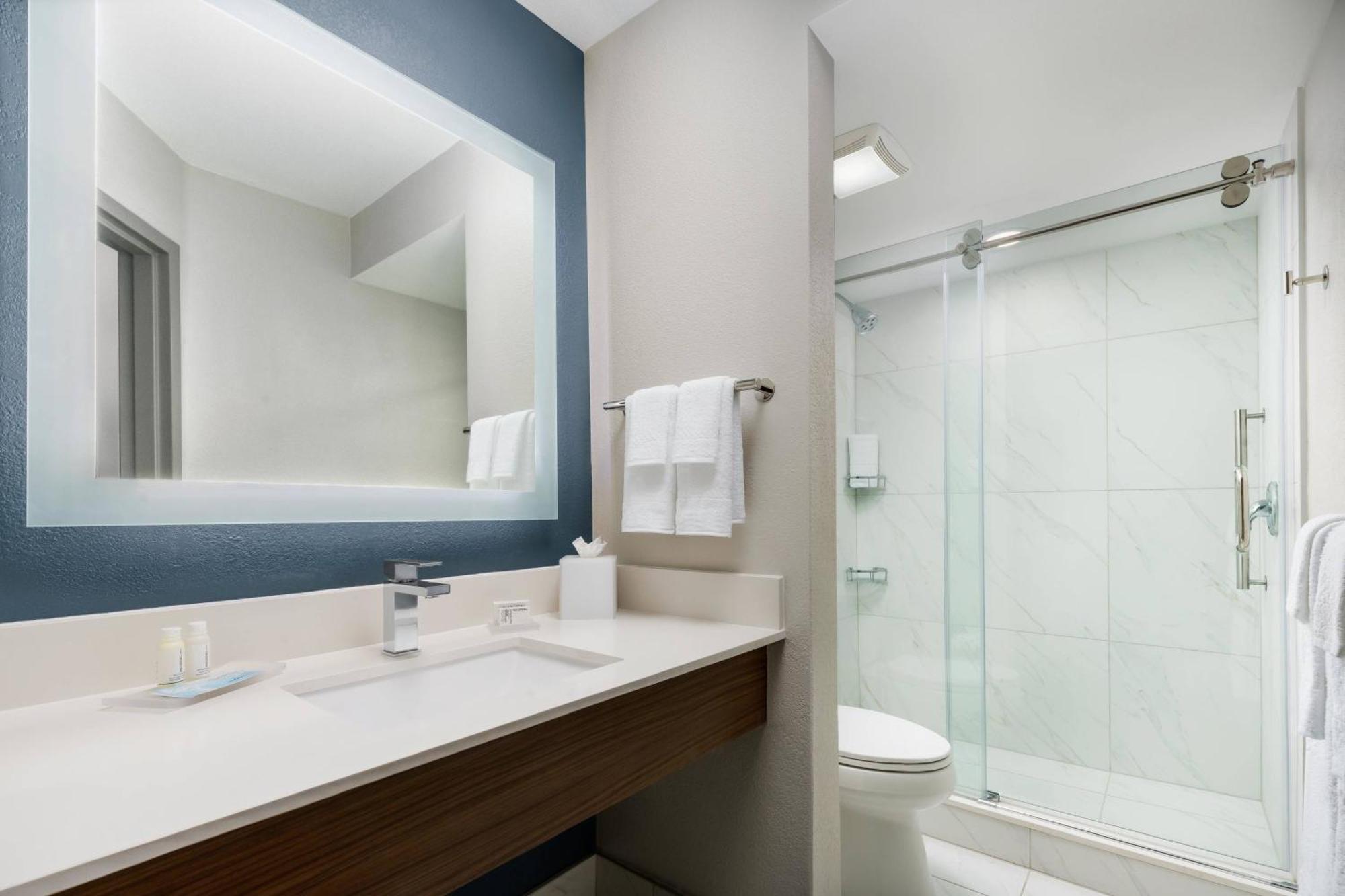 Courtyard By Marriott Orlando Lake Buena Vista At Vista Centre Экстерьер фото